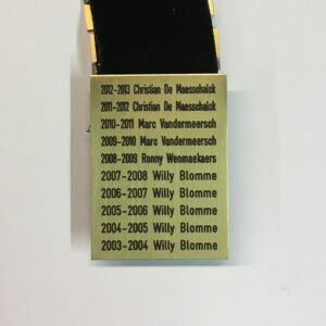 Plaque spéciale (10 noms) avec gravure